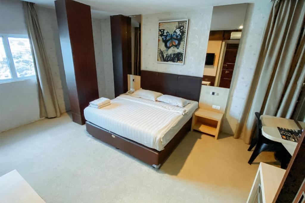 Lucky Star Hotel Nagoya Eksteriør bilde